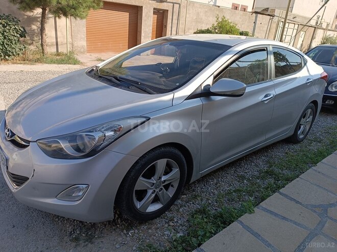 Hyundai Avante-8