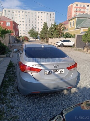 Hyundai Avante-7