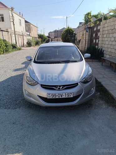 Hyundai Avante-1