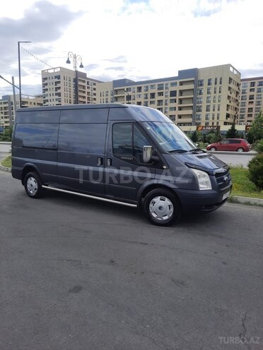 Ford Transit-2
