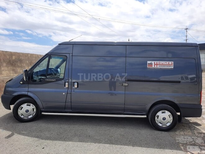 Ford Transit-7