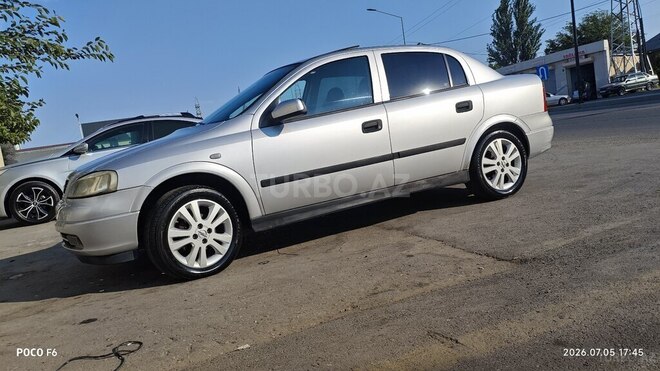 Opel Astra-2