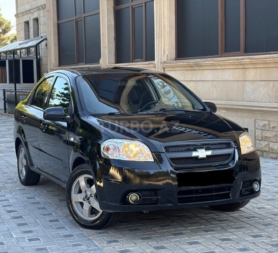 Chevrolet Aveo-1