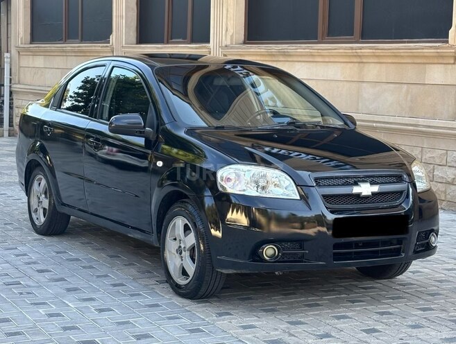 Chevrolet Aveo-13