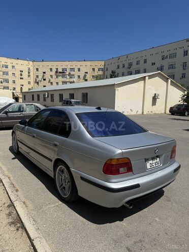 BMW 525-6