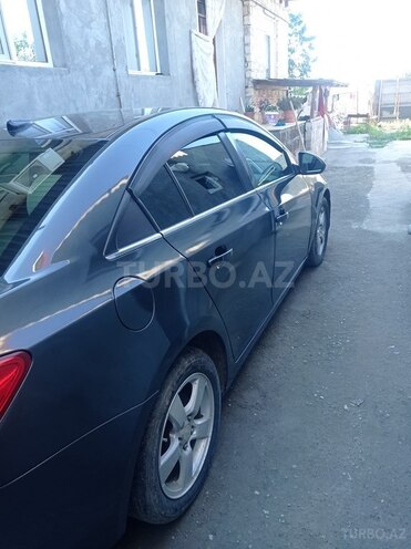 Chevrolet Cruze-3