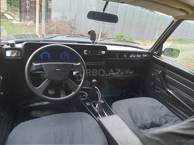 LADA (VAZ) 2107-2