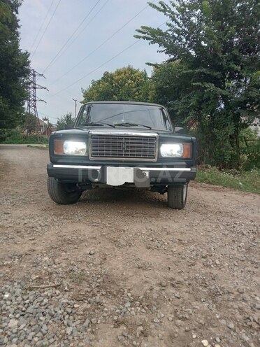 LADA (VAZ) 2107-1