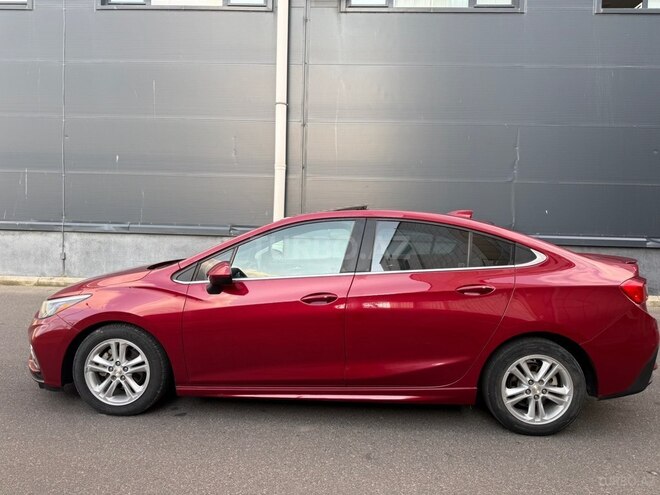 Chevrolet Cruze-18