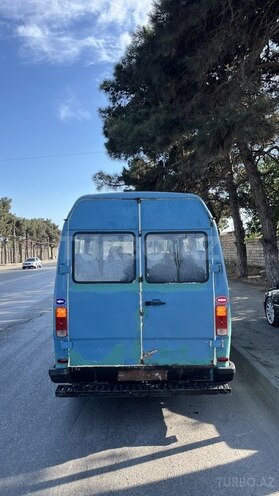 Mercedes 208 D-6
