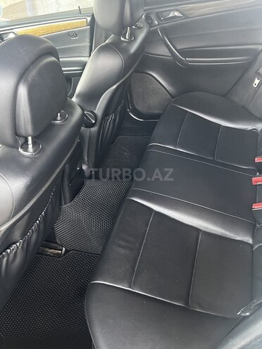 Mercedes C 230-6