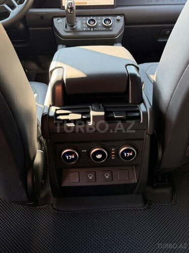 Land Rover Defender 2025, 10,800 km - 2.0 л - Bakı