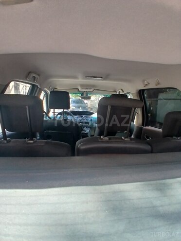 Renault Scenic-6