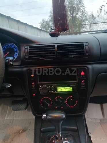 Volkswagen Passat-5