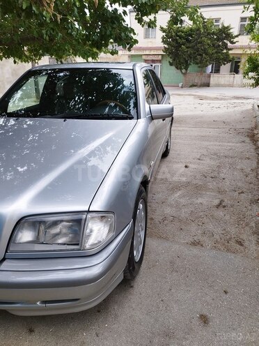 Mercedes C 180-7