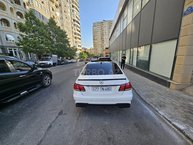 Mercedes E 250-7