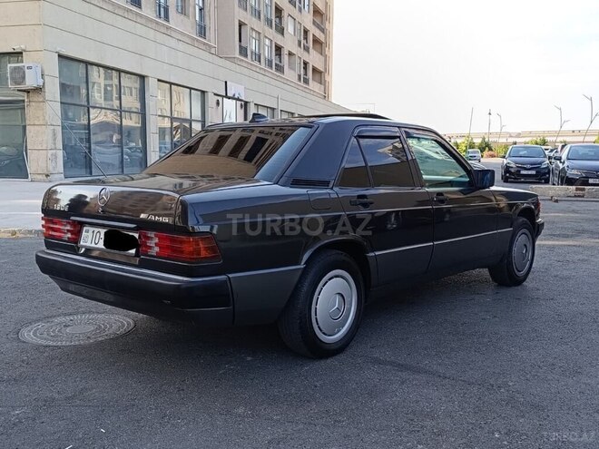 Mercedes 190-5