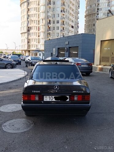 Mercedes 190-4