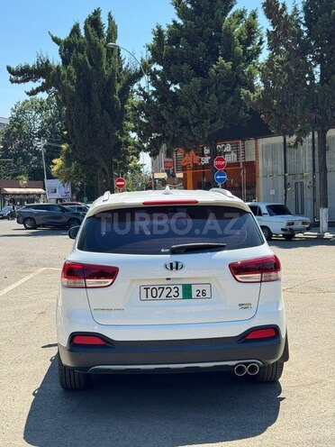 Kia Sorento-2