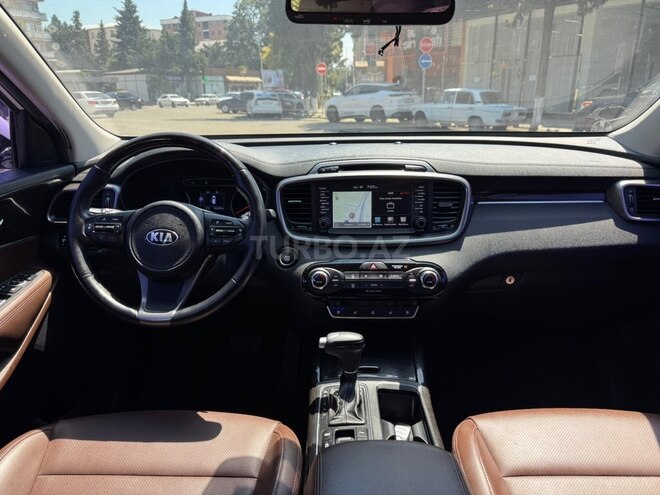 Kia Sorento-9