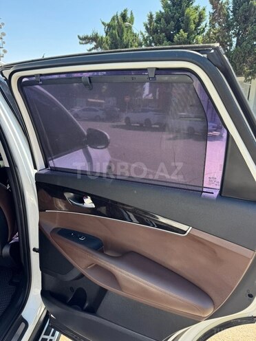 Kia Sorento-11