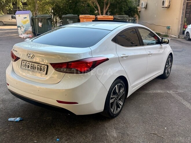Hyundai Elantra-5