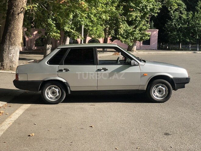 LADA (VAZ) 21099-3