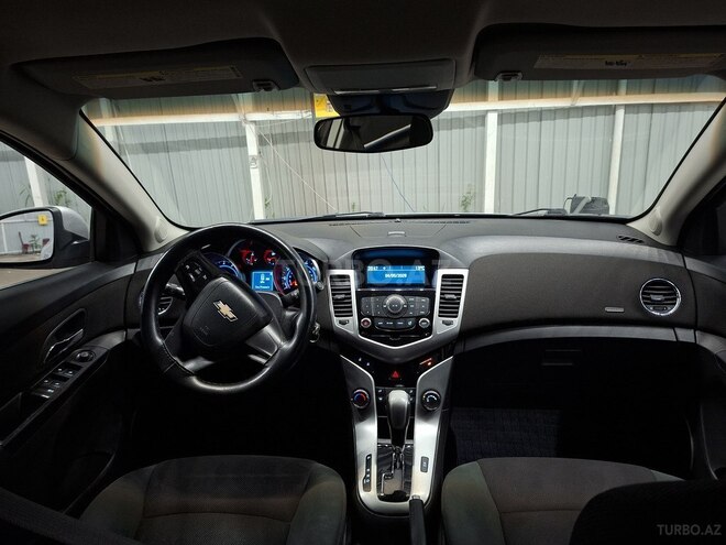 Chevrolet Cruze-8