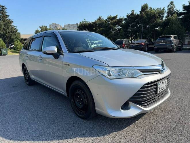 Toyota Corolla Fielder-20