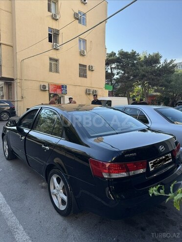 Hyundai Sonata-4