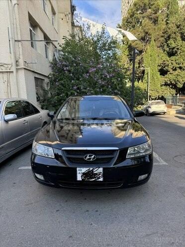 Hyundai Sonata-1