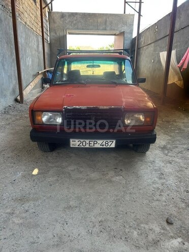 LADA (VAZ) 2107-1