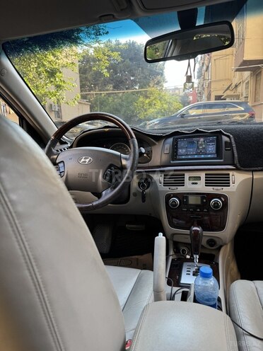 Hyundai Sonata-8