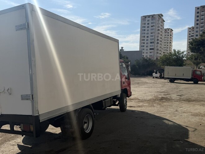 Isuzu NPR 66 L-8