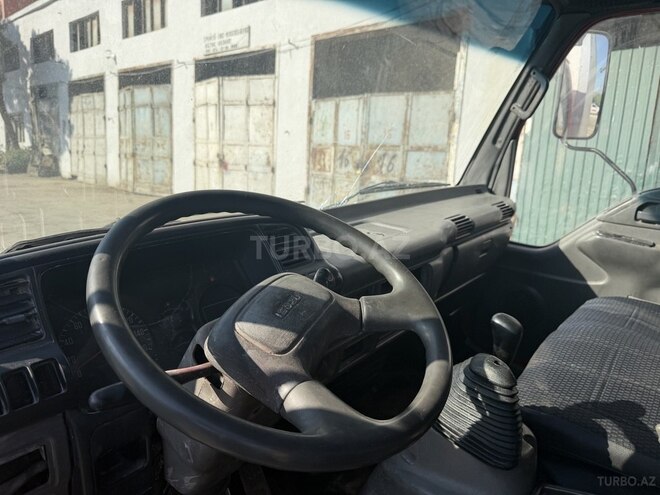 Isuzu NPR 66 L-10