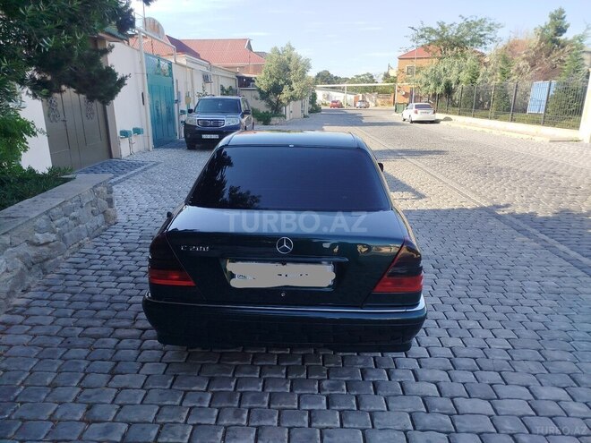 Mercedes C 200-4