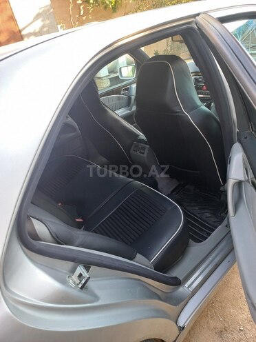 Mercedes E 230-5