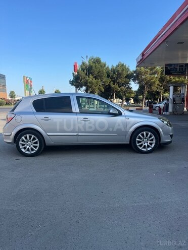 Opel Astra-11