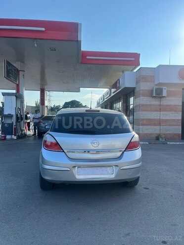 Opel Astra-12