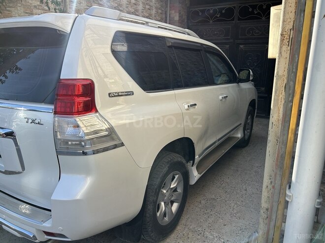 Toyota Land Cruiser Prado-3