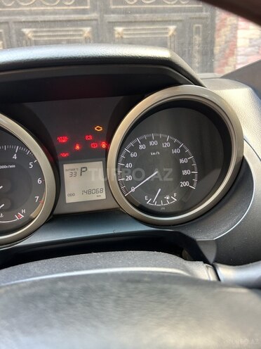 Toyota Land Cruiser Prado-11