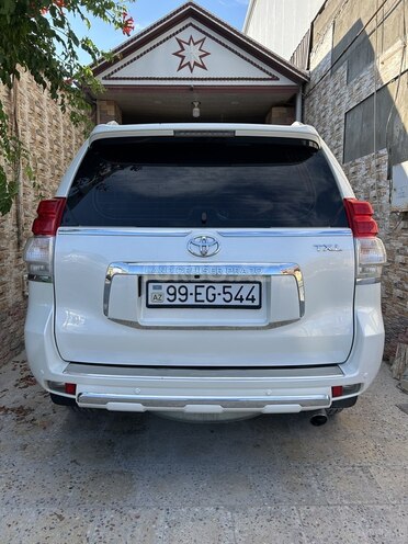 Toyota Land Cruiser Prado-2