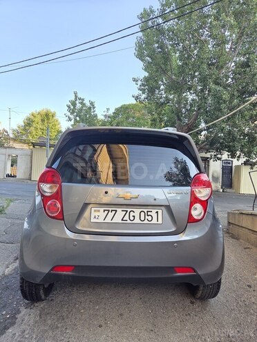 Chevrolet Spark-2