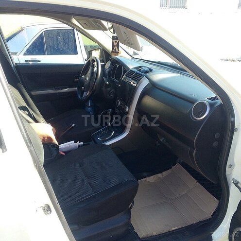 Suzuki Grand Vitara-5