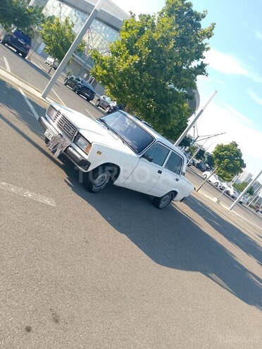 LADA (VAZ) 2107-2