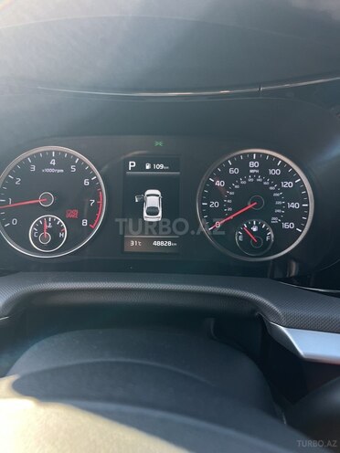 Kia K5-12