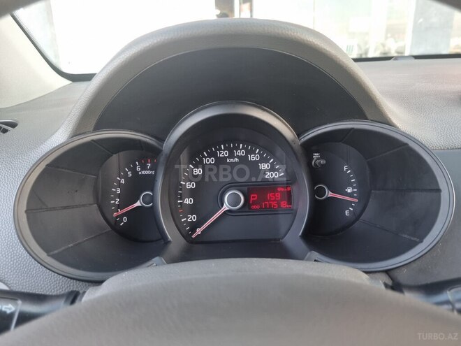 Kia Picanto-10