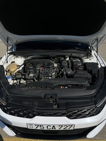 Kia K5-15