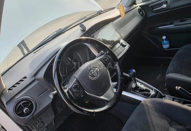 Toyota Corolla Fielder-4