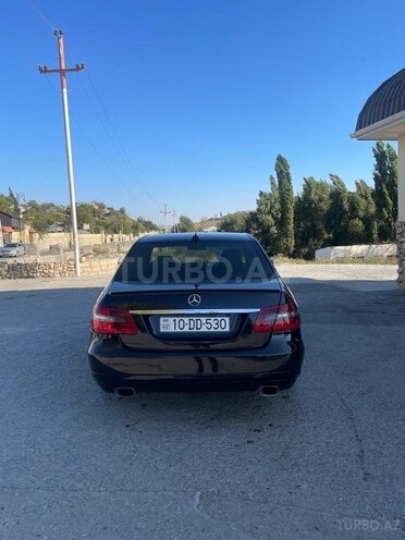 Mercedes E 220-3